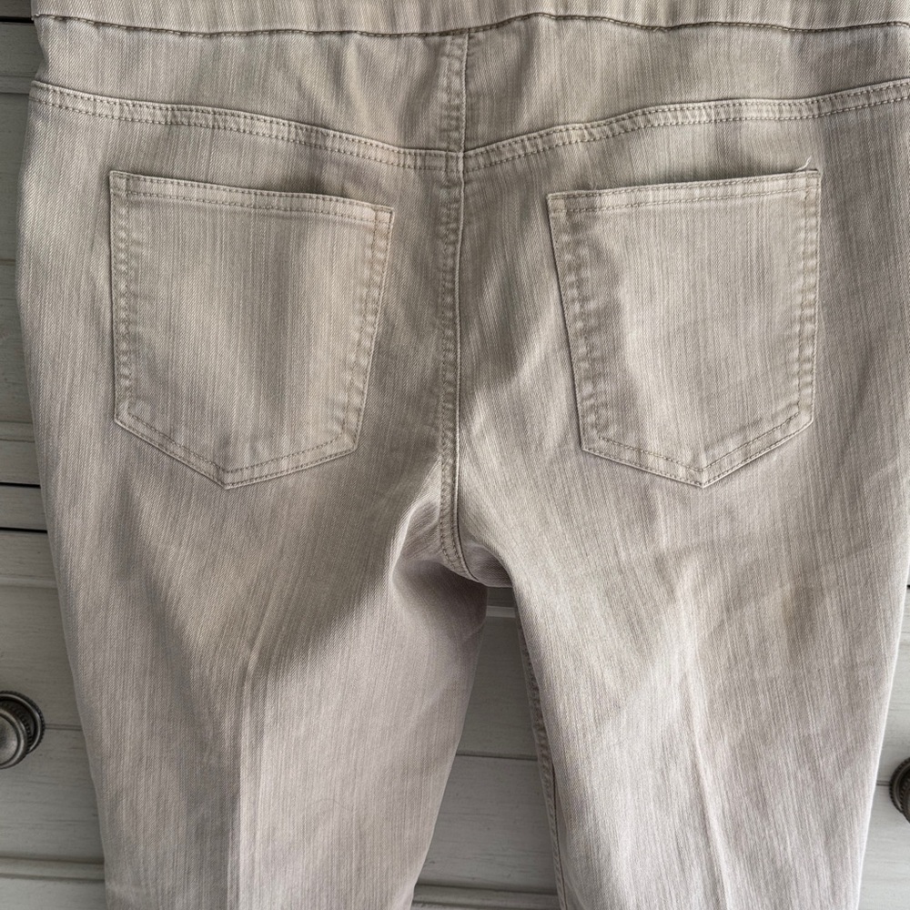 Chico's 19” Pull-on Capri Jeans SZ 0.5 - Picture 5 of 6